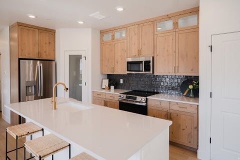 Tiny photo for 253 E VOLUNTEER Dr S #8 203, Spanish Fork, UT 84660 (MLS # 2171440)