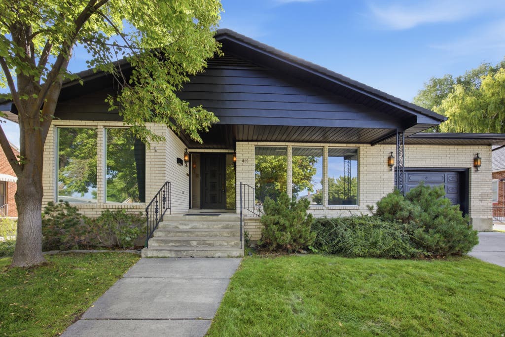 Photo of 460 N 300 E, Logan, UT 84321 (MLS # 2180892)