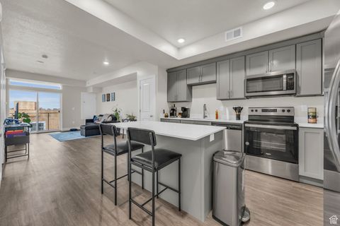 2101 N MAIN ST 409 Sunset UT 84015