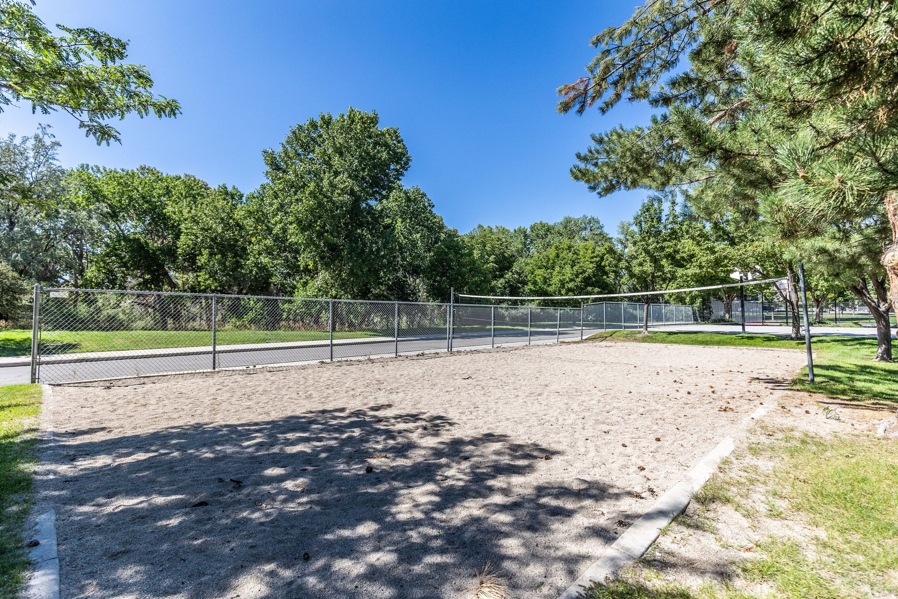 RIVER RUN CONDOMINIU - Residential