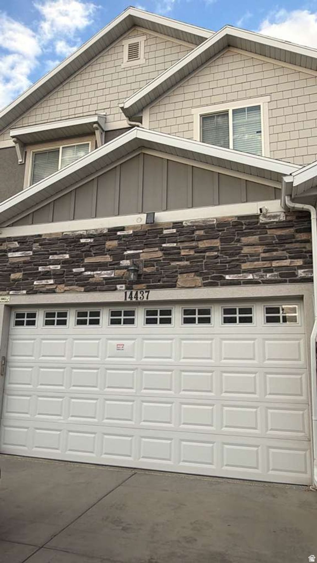 Photo of 14437 S QUIET SHADE DR, Herriman, UT 84096 (MLS # 2137998)