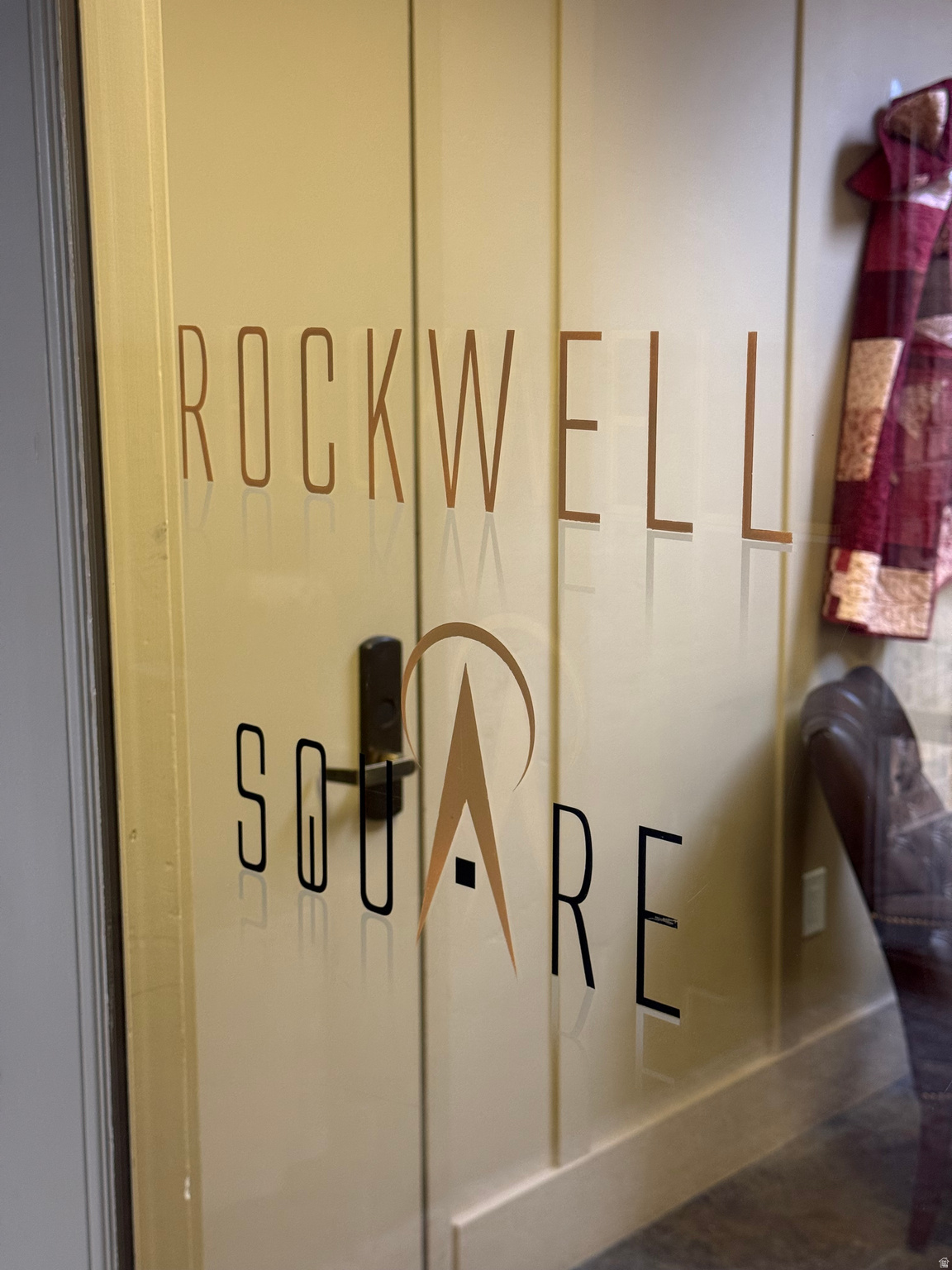 ROCKWELL SQUARE - Residential