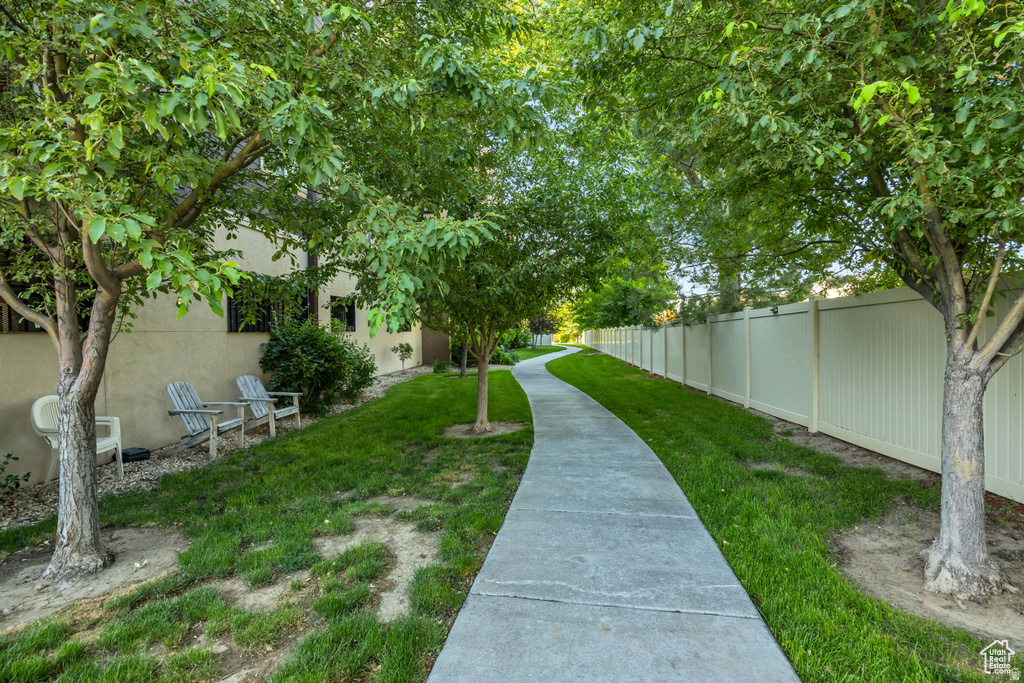 ROCKWELL SQUARE - Residential