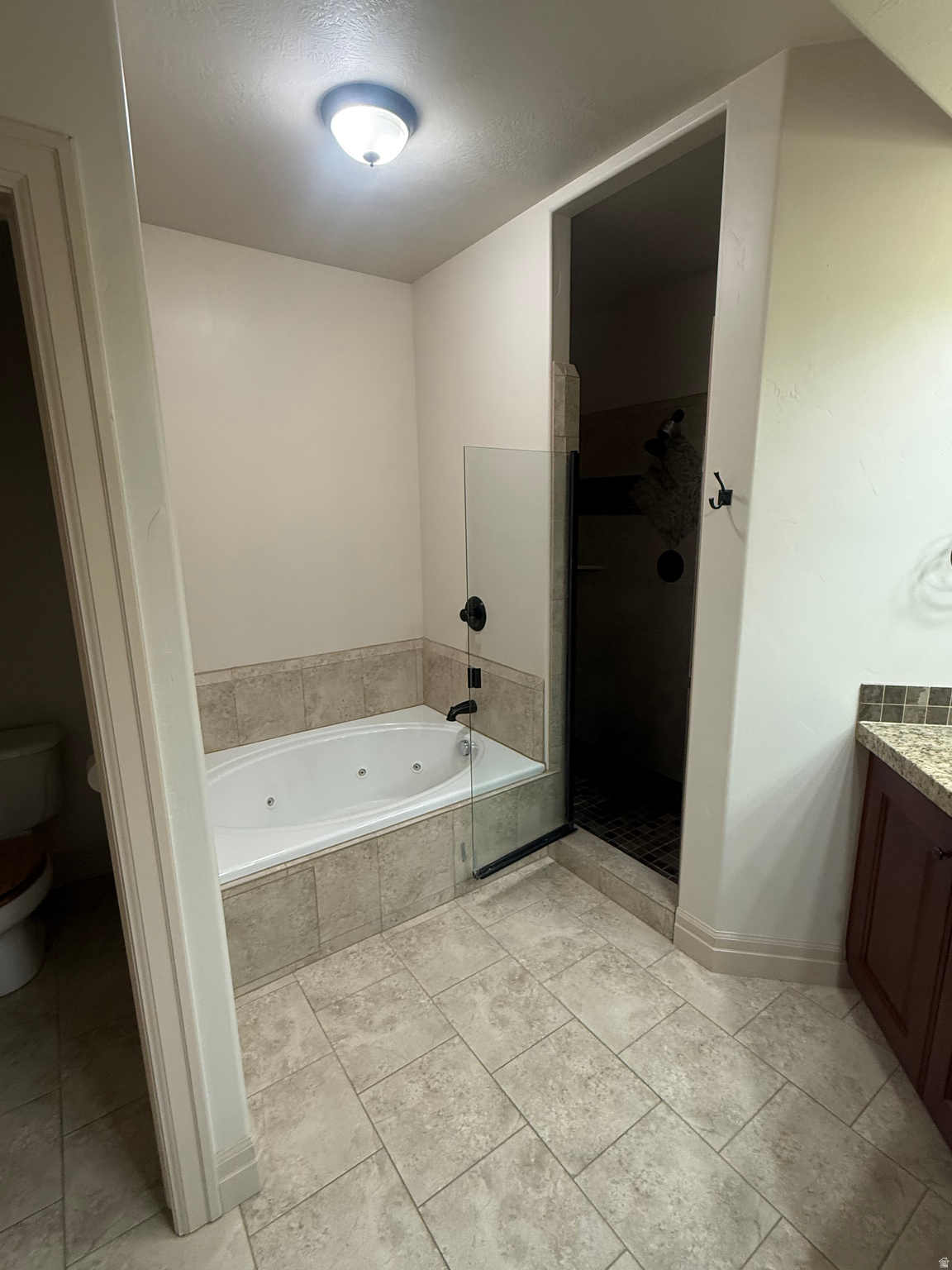 ROCKWELL SQUARE - Residential