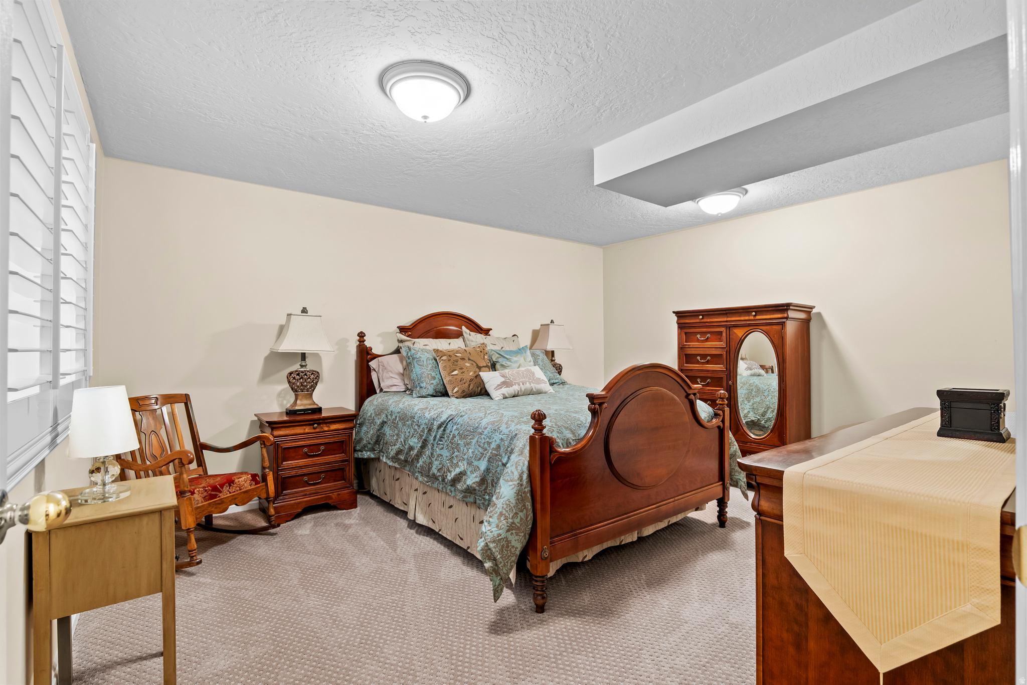 CORNERSTONE CONDO - Residential