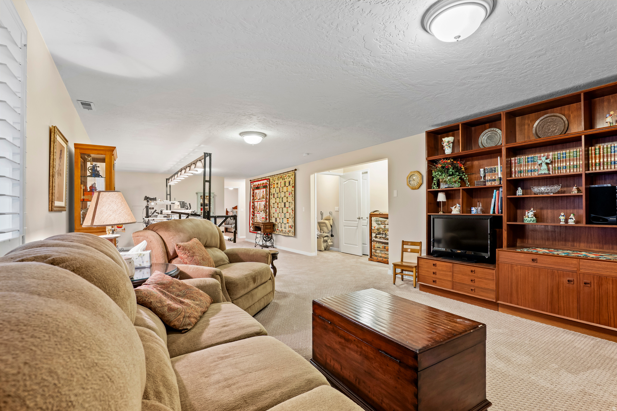 CORNERSTONE CONDO - Residential