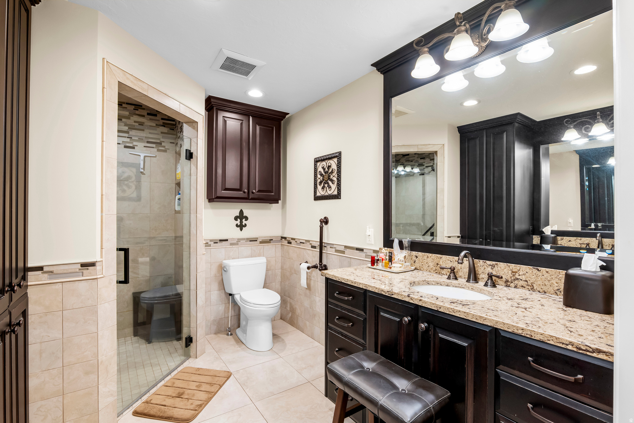 CORNERSTONE CONDO - Residential