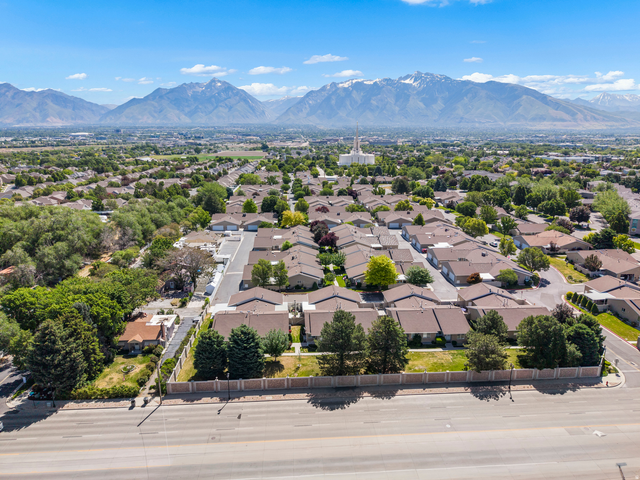 CORNERSTONE CONDO - Residential