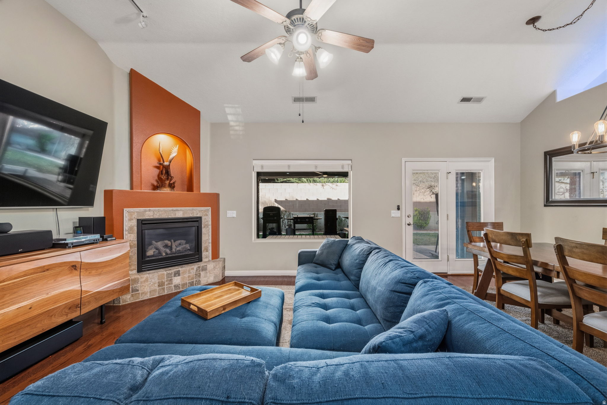 COVENTRY LANE TH 1 - Residential