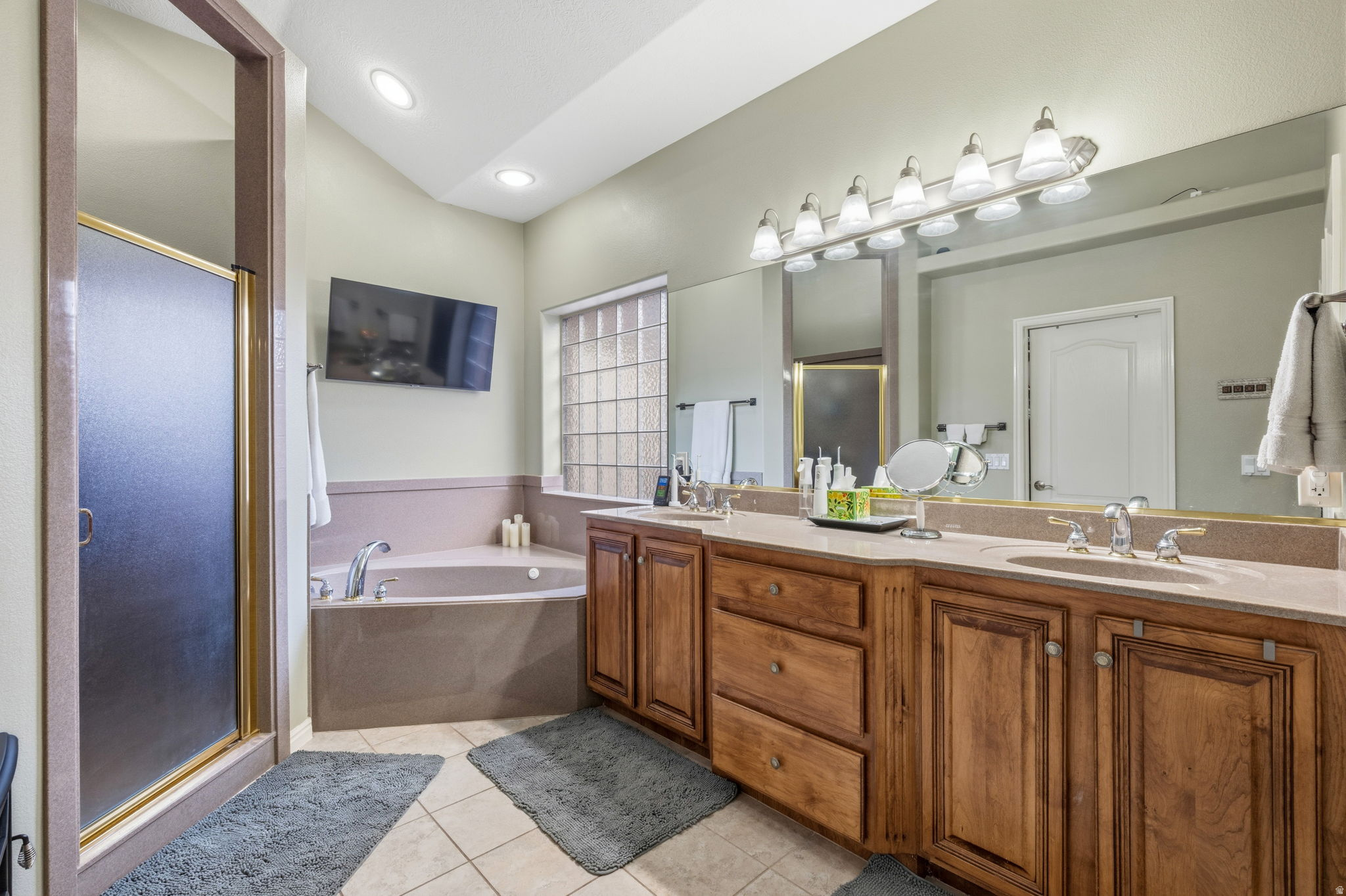 COVENTRY LANE TH 1 - Residential