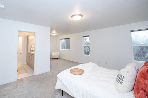 Tiny photo for 641 S PLUM CREEK LN, Ogden, UT 84404 (MLS # 2127752)