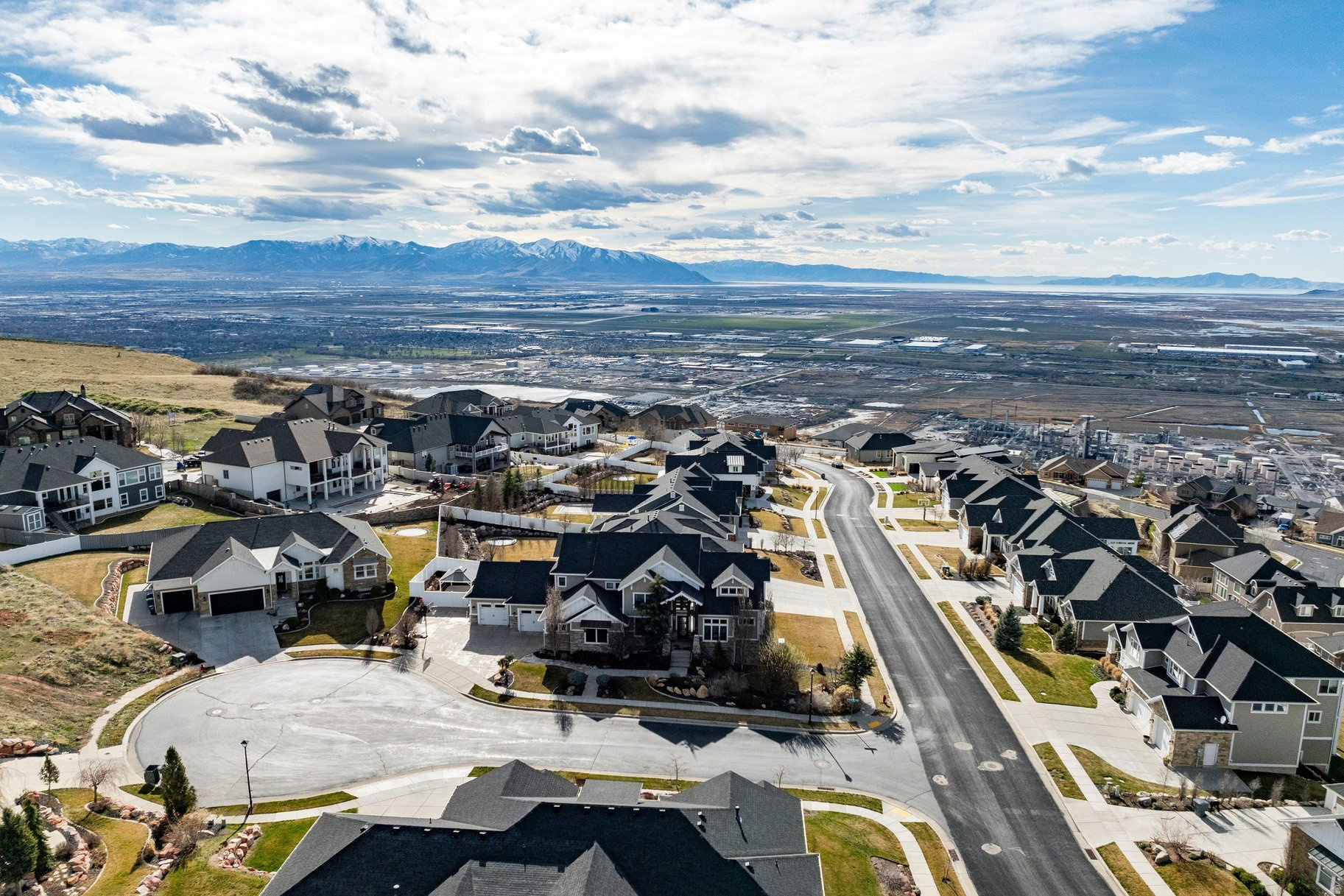 EAGLEPOINTE ESTATES - Residential