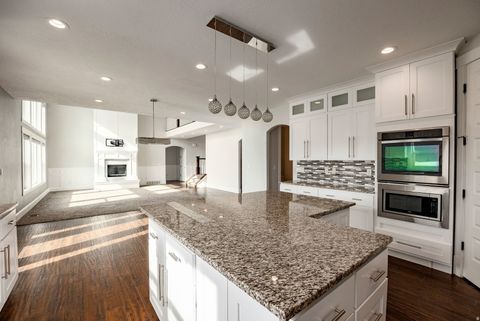 Tiny photo for 910 S PACE PL, North Salt Lake, UT 84054 (MLS # 2142407)