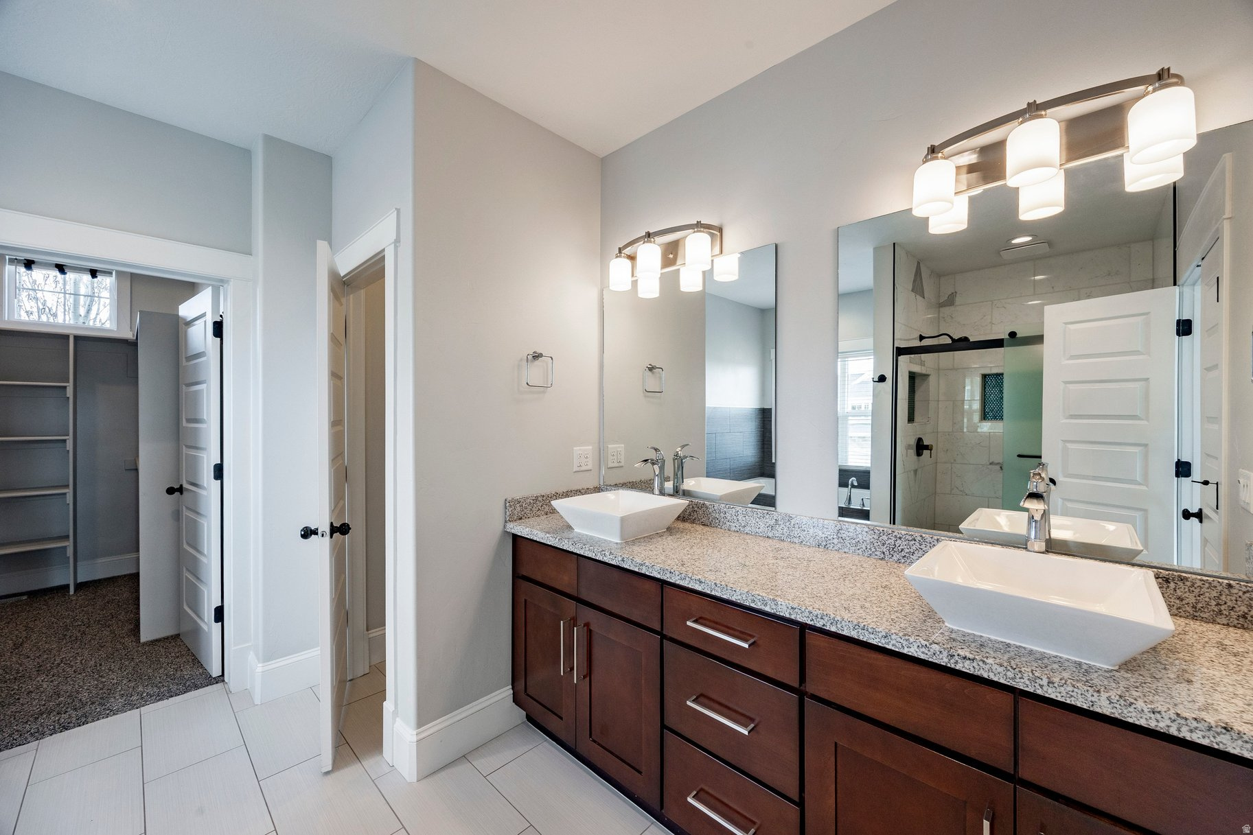 EAGLEPOINTE ESTATES - Residential