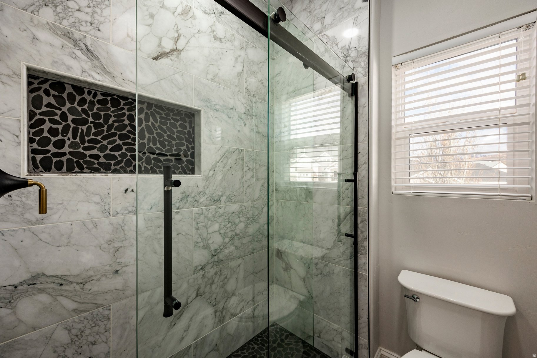 EAGLEPOINTE ESTATES - Residential