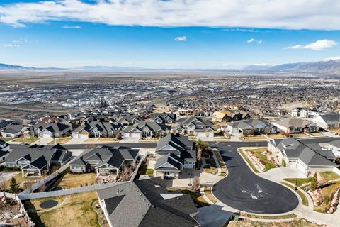 Tiny photo for 910 S PACE PL, North Salt Lake, UT 84054 (MLS # 2142407)