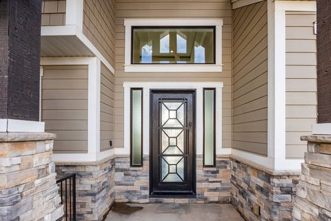 Tiny photo for 910 S PACE PL, North Salt Lake, UT 84054 (MLS # 2142407)