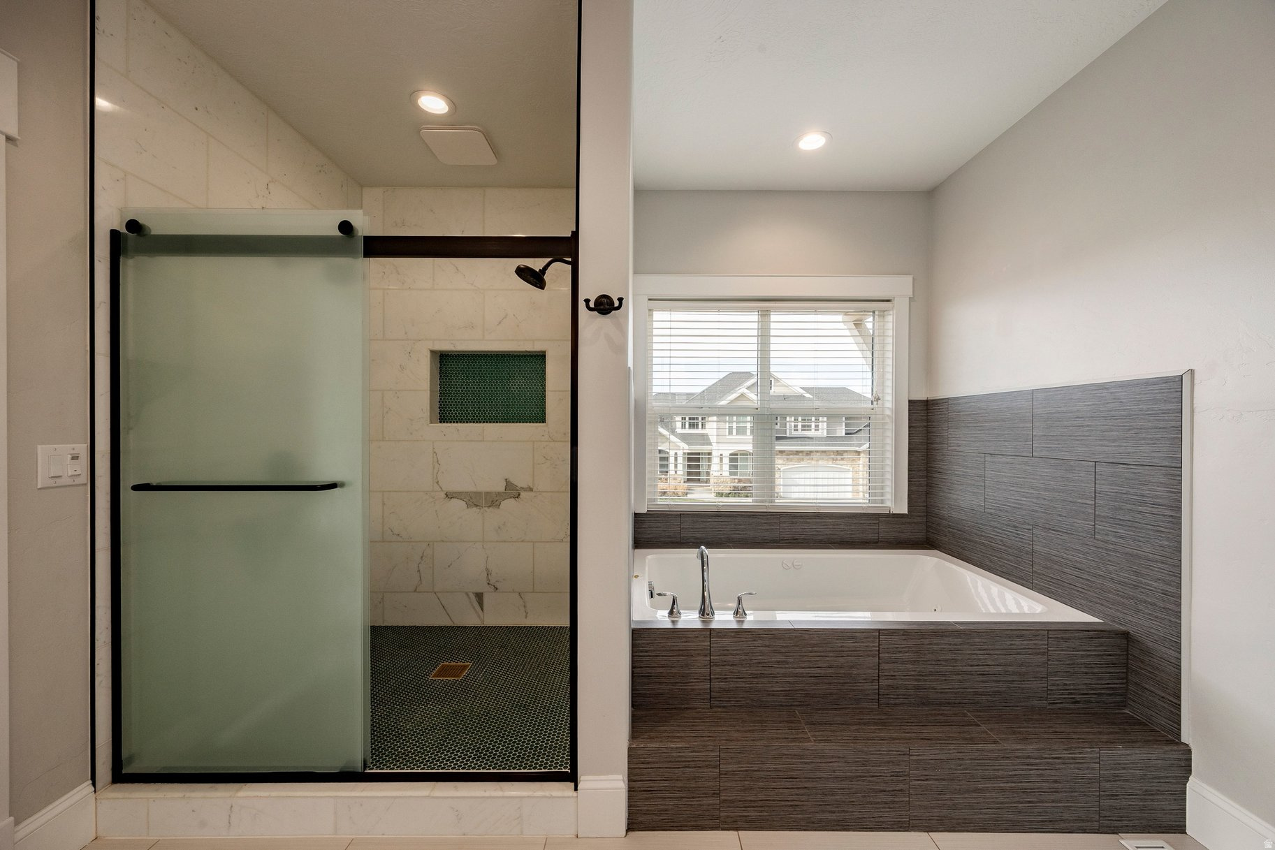 EAGLEPOINTE ESTATES - Residential