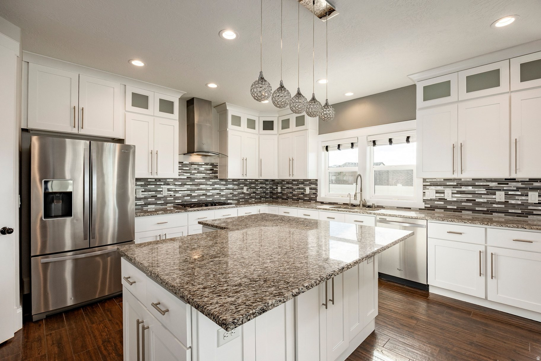 EAGLEPOINTE ESTATES - Residential