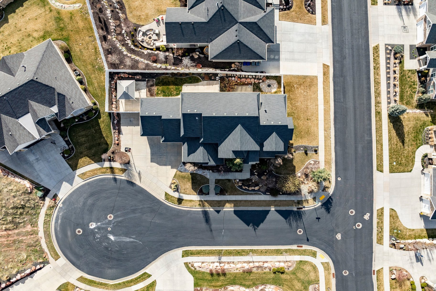 EAGLEPOINTE ESTATES - Residential