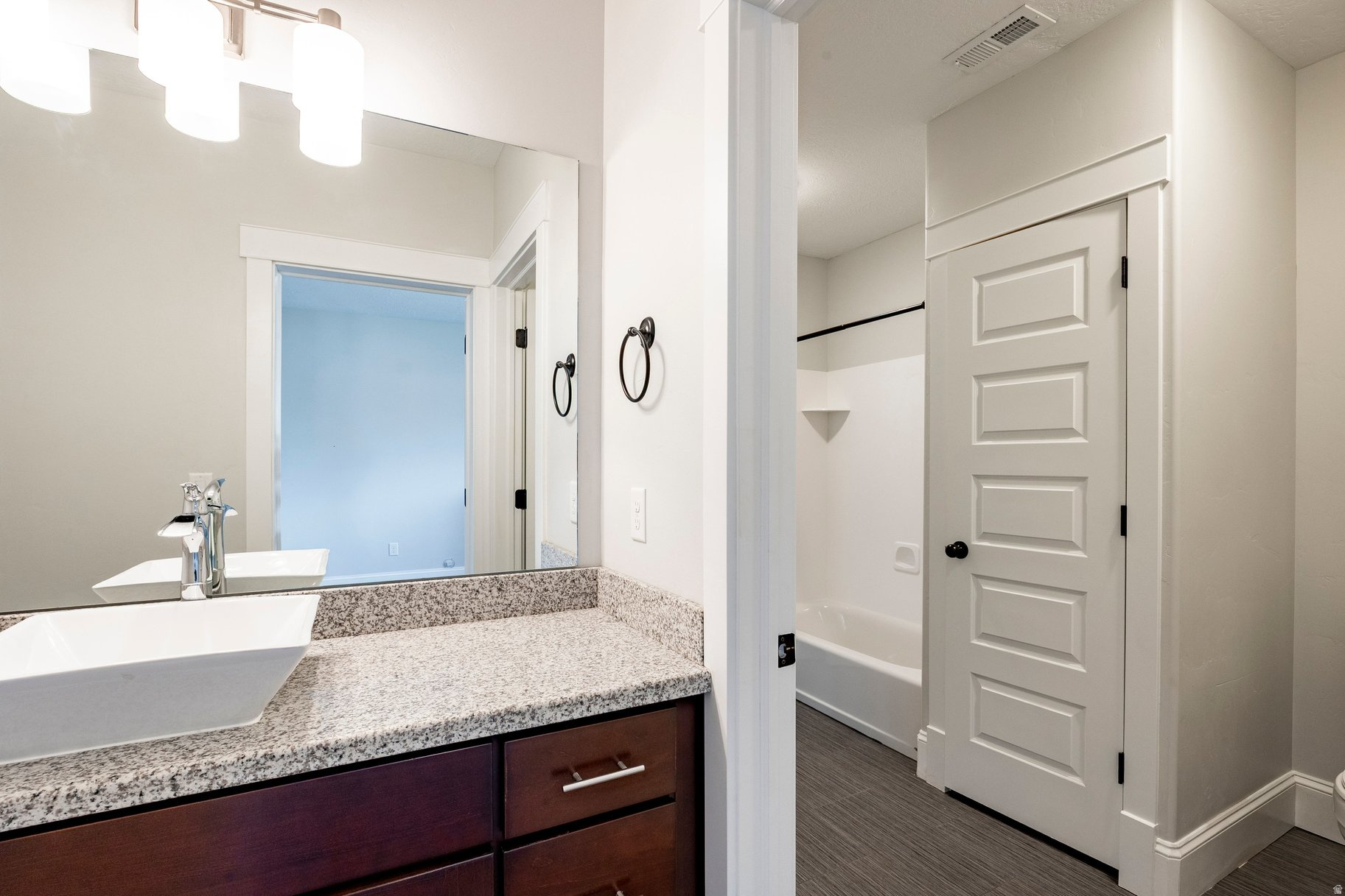 EAGLEPOINTE ESTATES - Residential