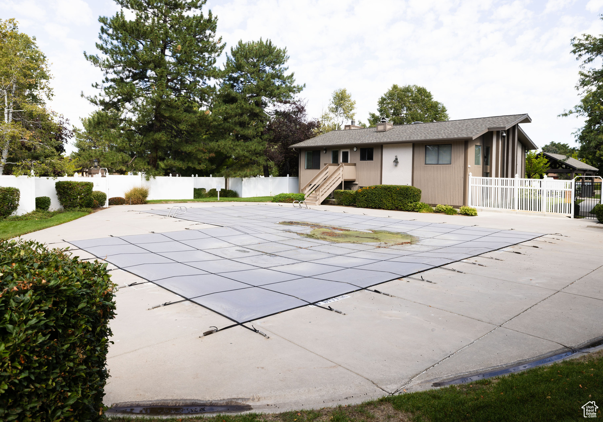 FAIR MEADOWS - Residential