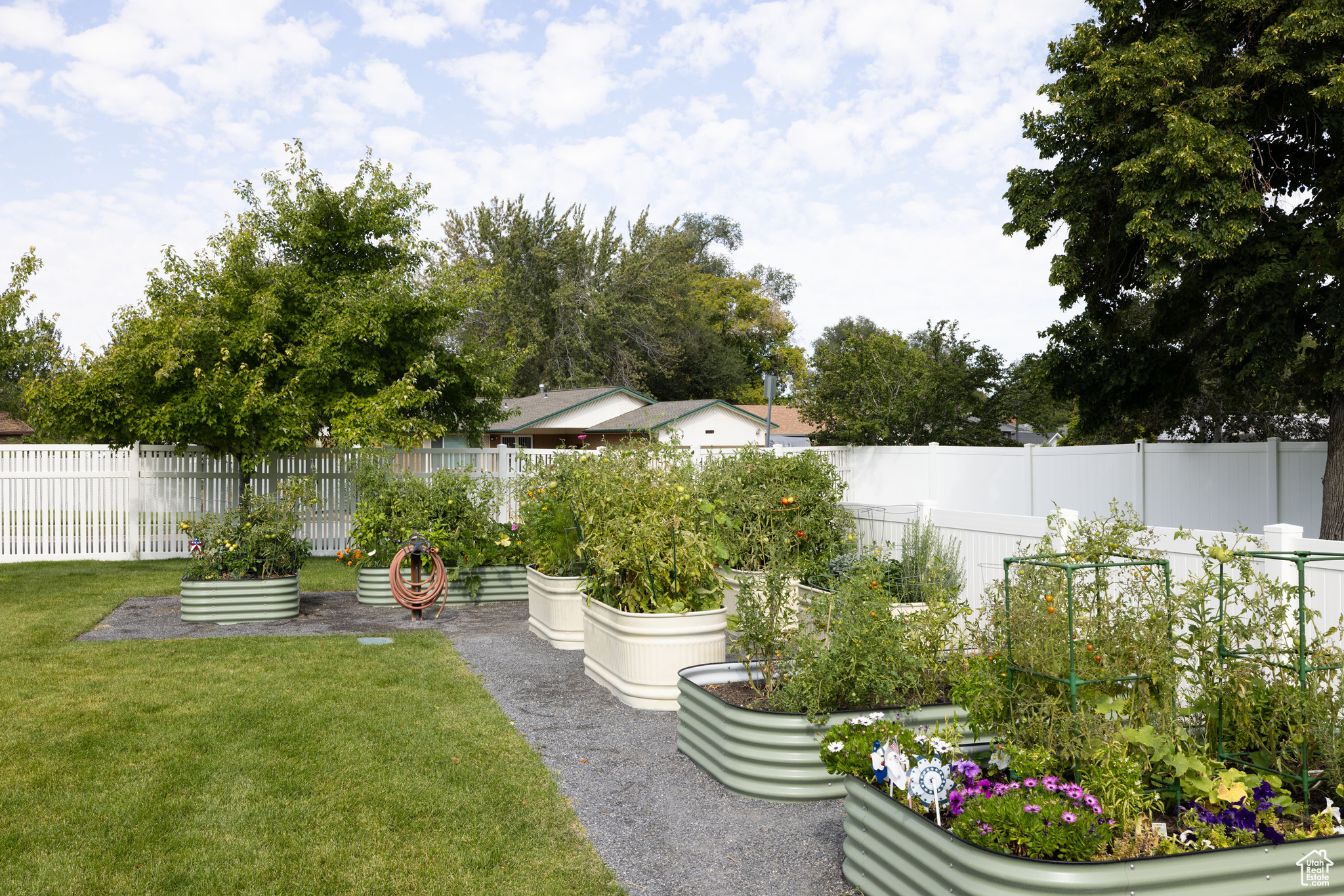 FAIR MEADOWS - Residential
