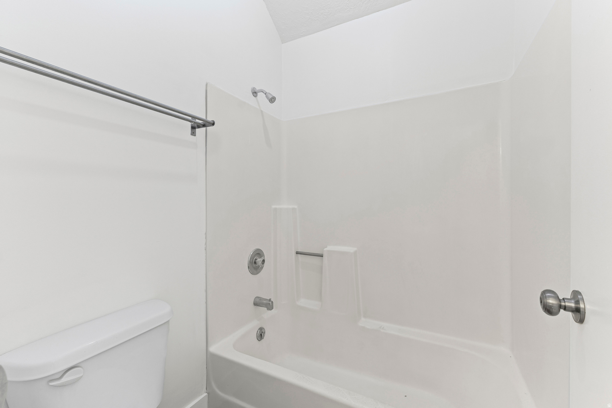 CROSSPOINTE - Residential