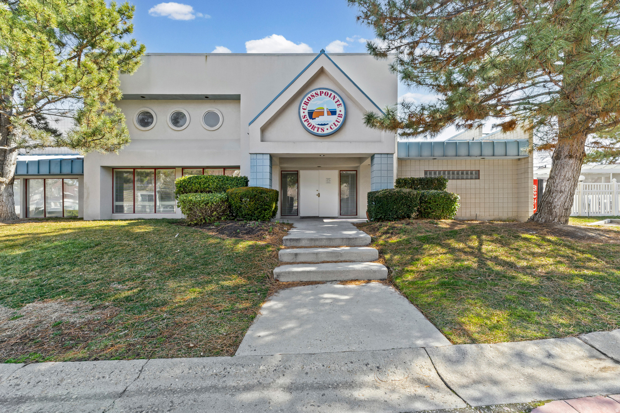 CROSSPOINTE - Residential