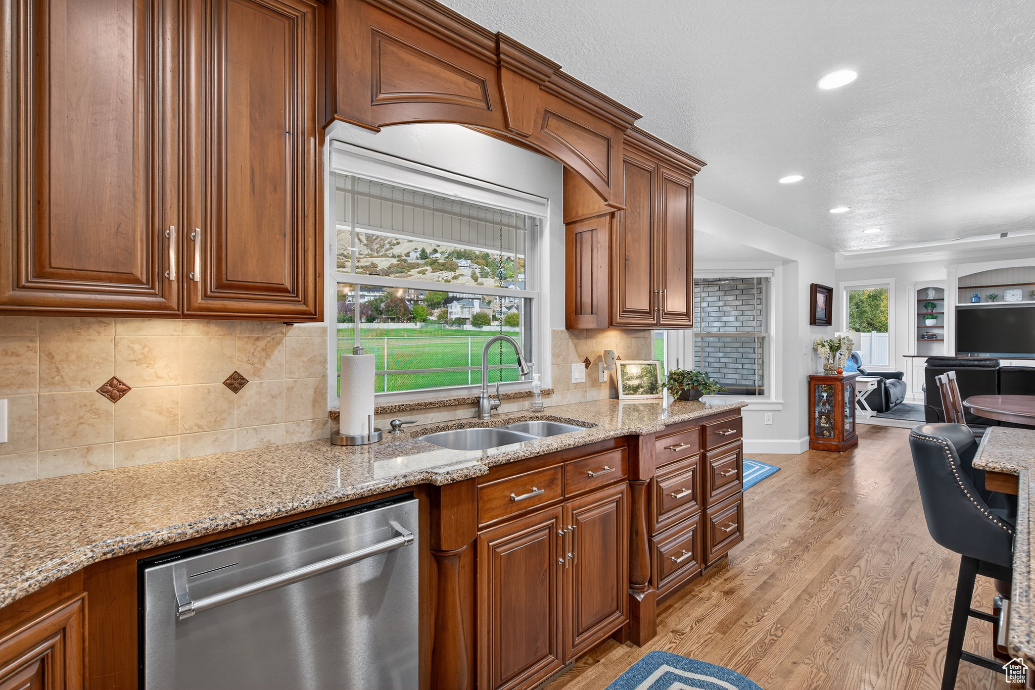 SPRING CREEK - Residential