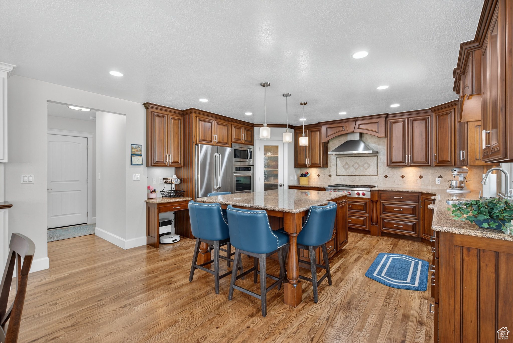 SPRING CREEK - Residential