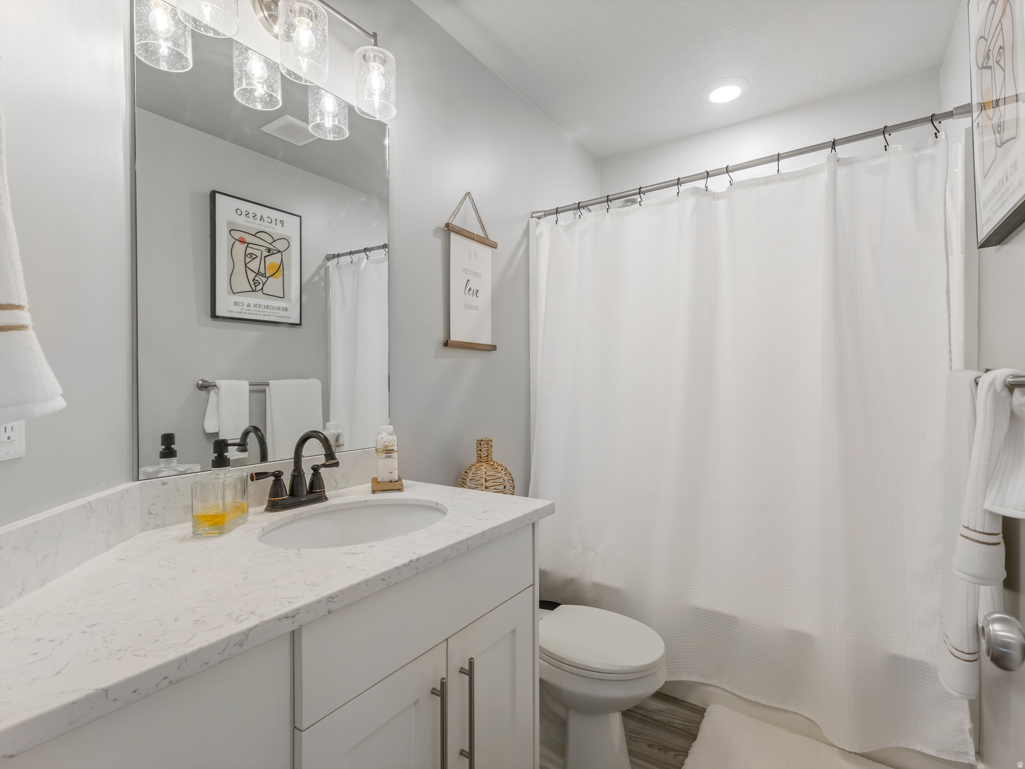 FREEDOM LANDING TOWN - Residential