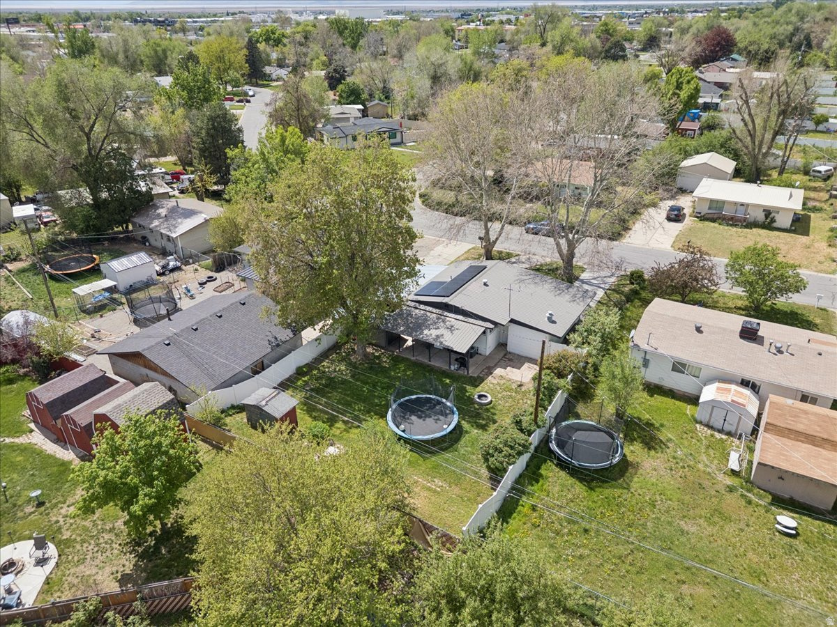 GOLDEN ACRES - Residential