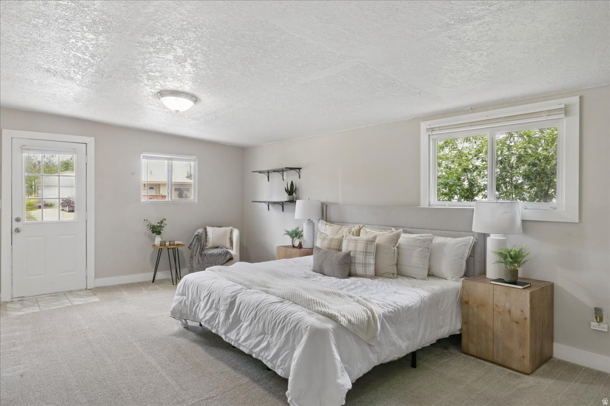 GOLDEN ACRES - Residential