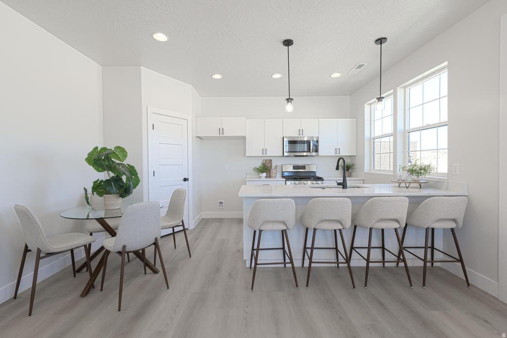 Photo of 2329 E MALITSOH WAY, Saint George, UT 84790 (MLS # 2172392)