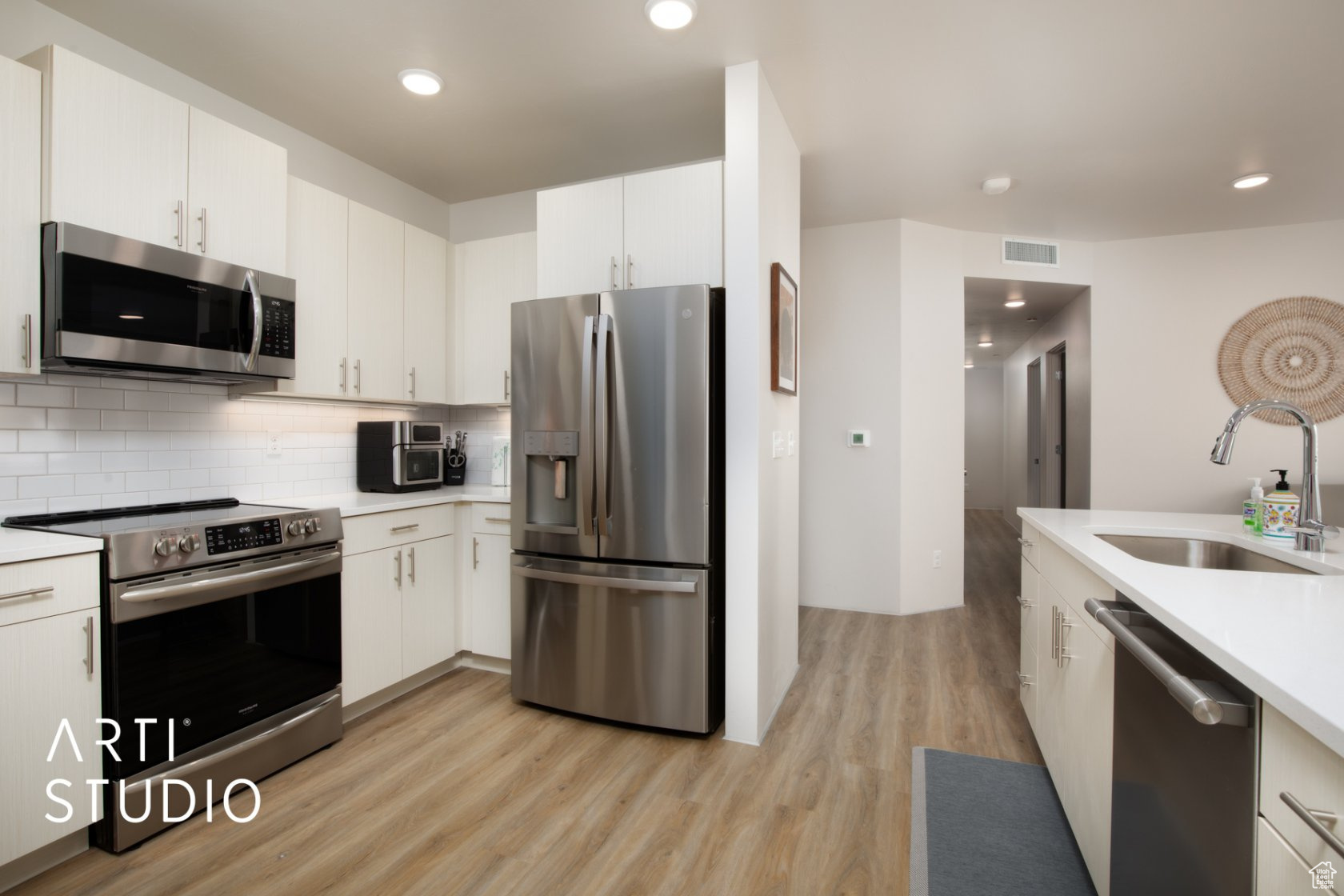 EPHRAIM - Commercial Sale