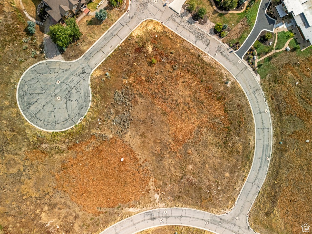 THE HIGHLANDS - Land