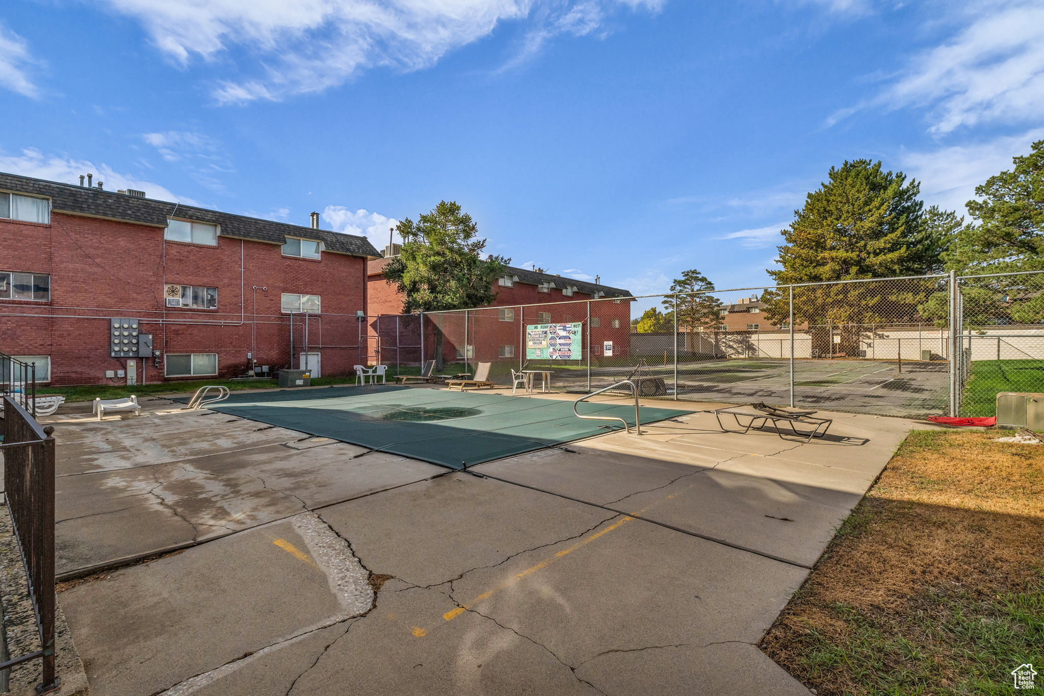 WESTGLEN VILLAGE - Residential