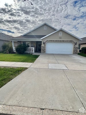 1896 W PARK DR S, SYRACUSE, UT 84075 - Image 78fb66484e8ea9f67d4563452a641021/3840861963
