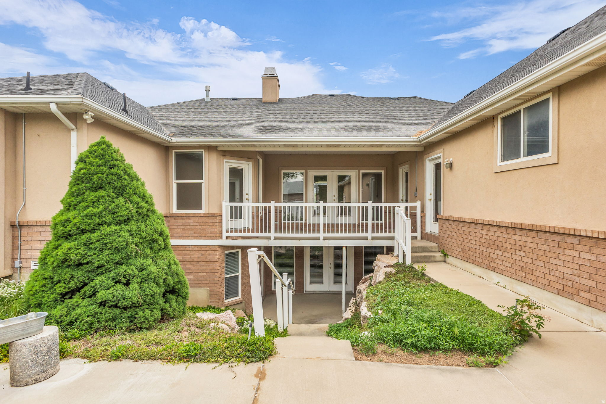 COUNTRY WEST - Residential
