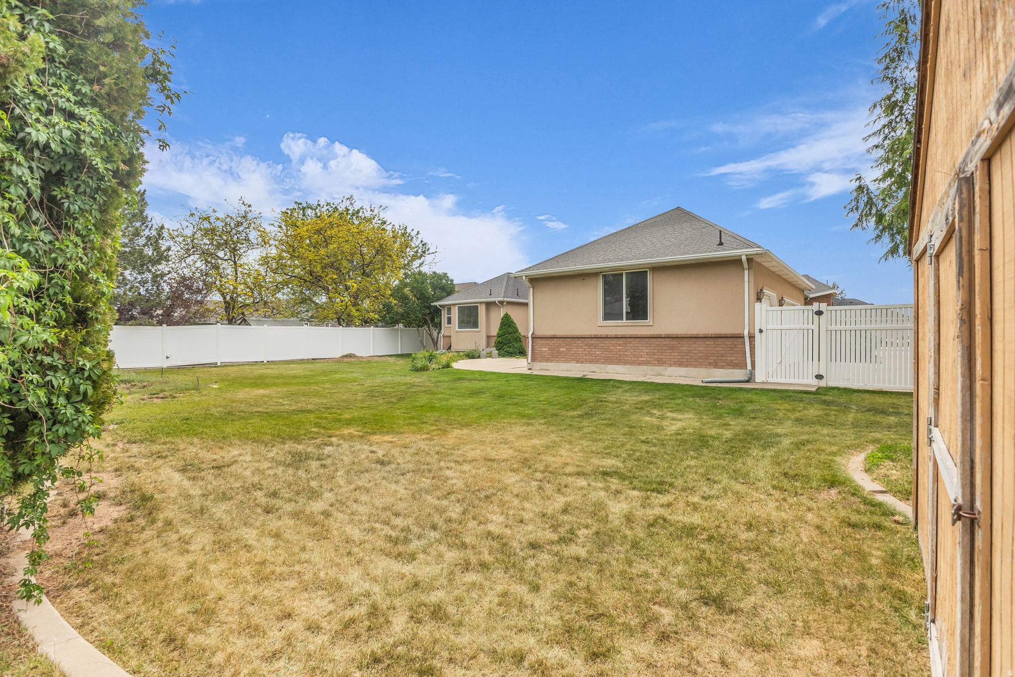 COUNTRY WEST - Residential