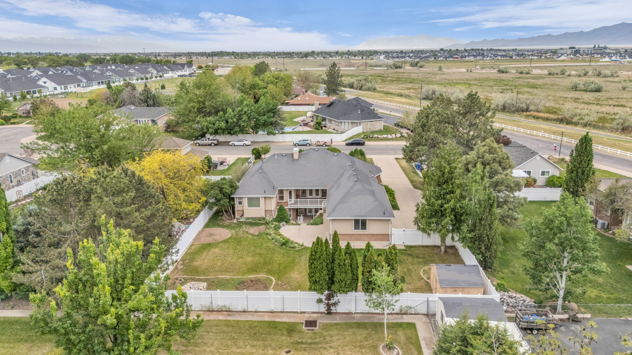COUNTRY WEST - Residential