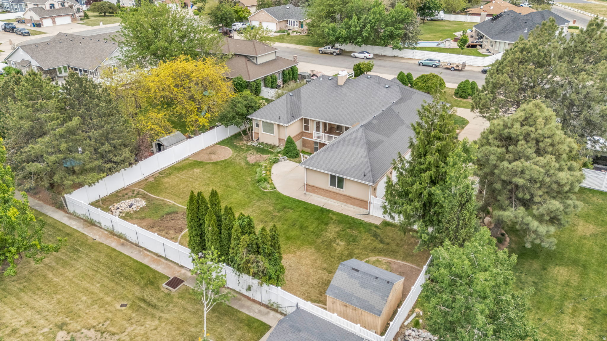 COUNTRY WEST - Residential