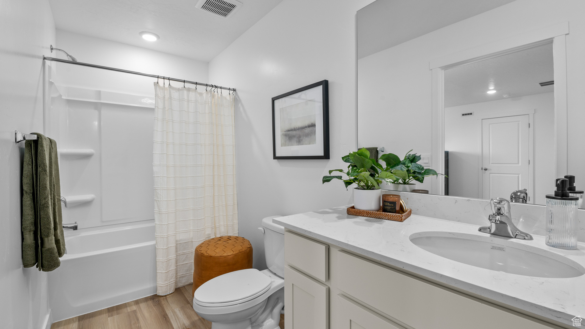 INVERNESS BY D.R. HORTON - Residential