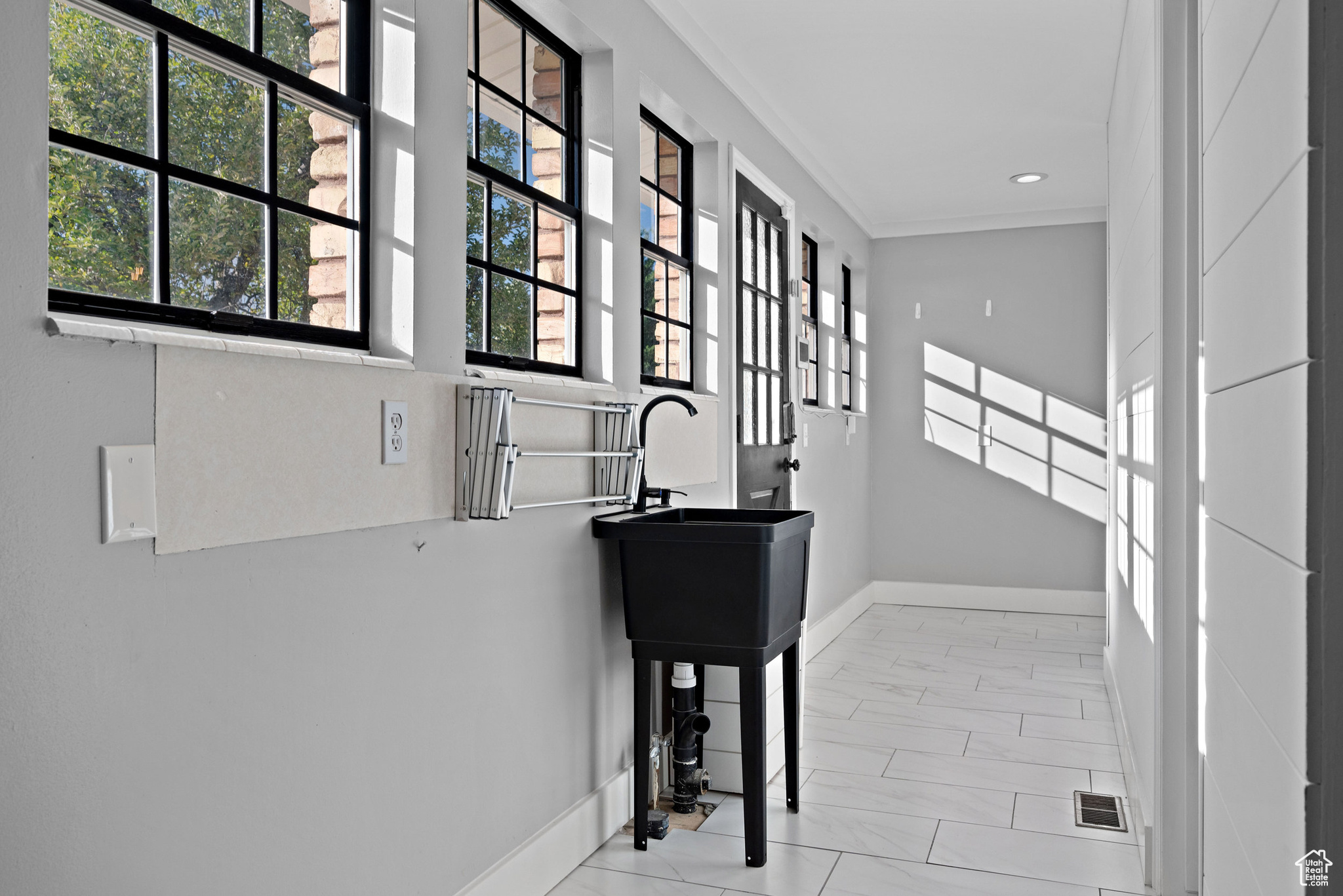 CASCADE ACRES - Residential