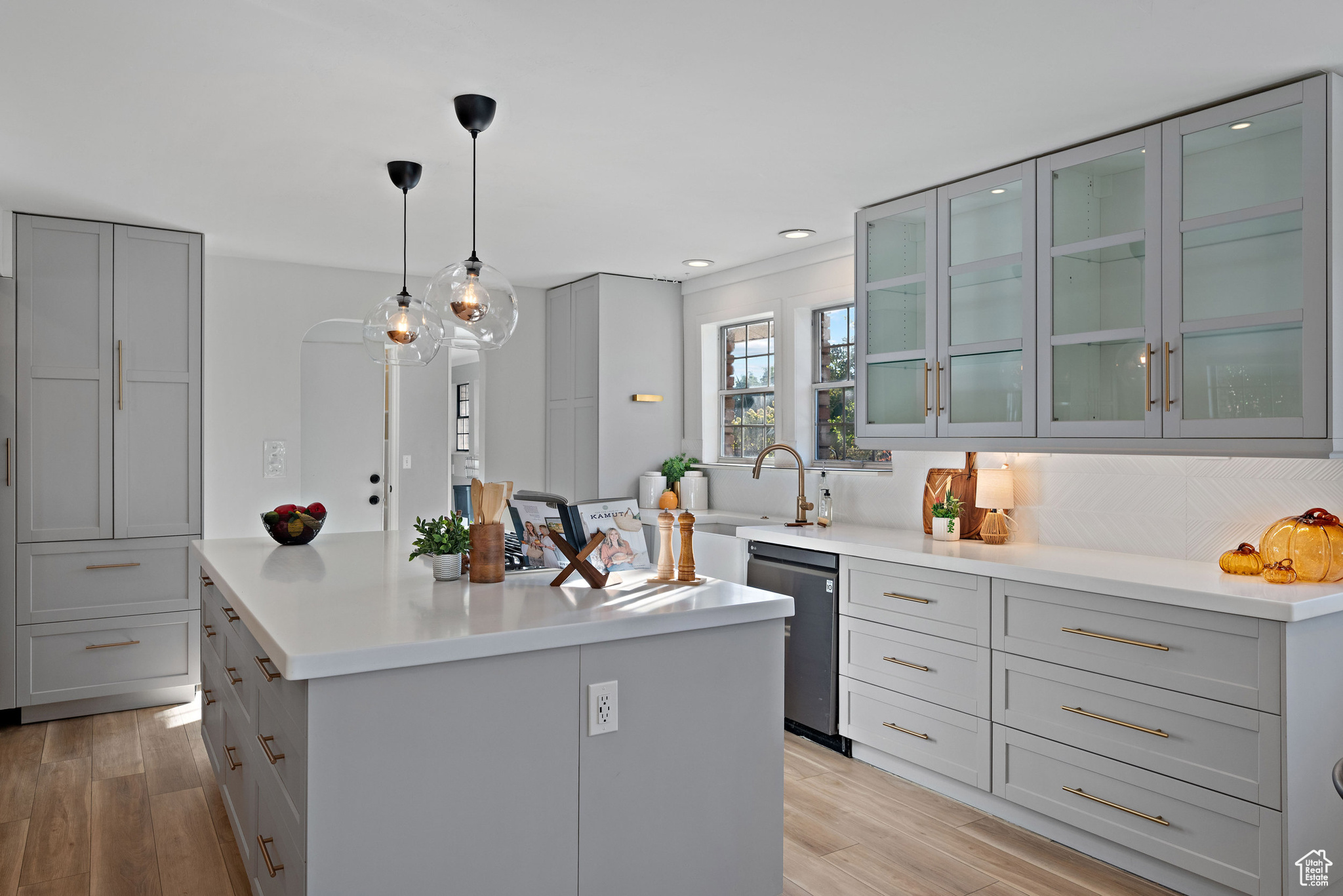 CASCADE ACRES - Residential