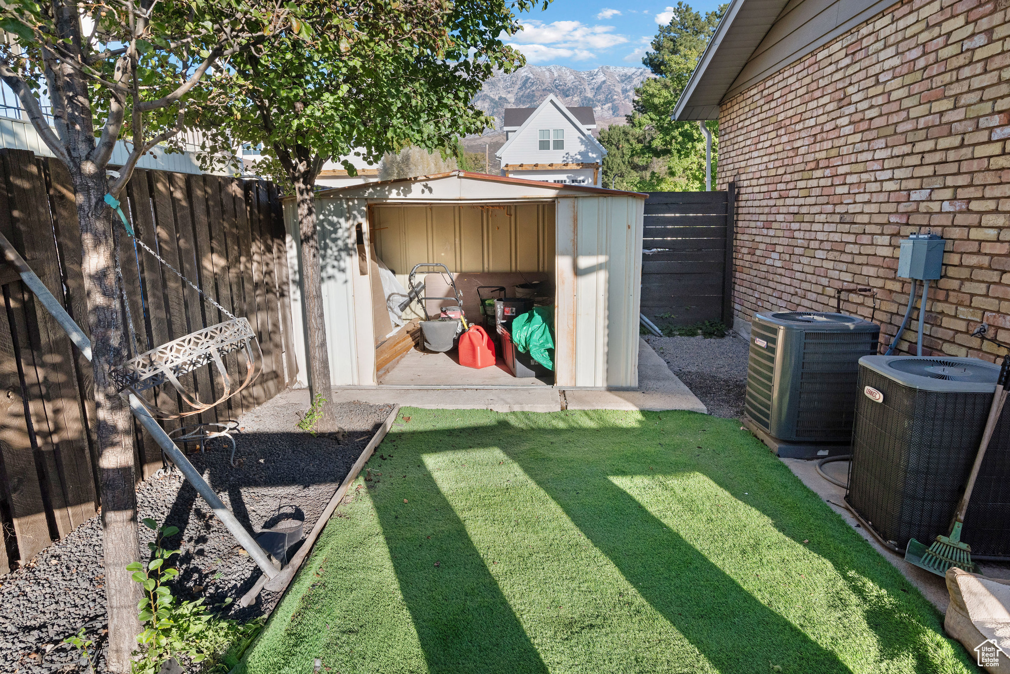 CASCADE ACRES - Residential