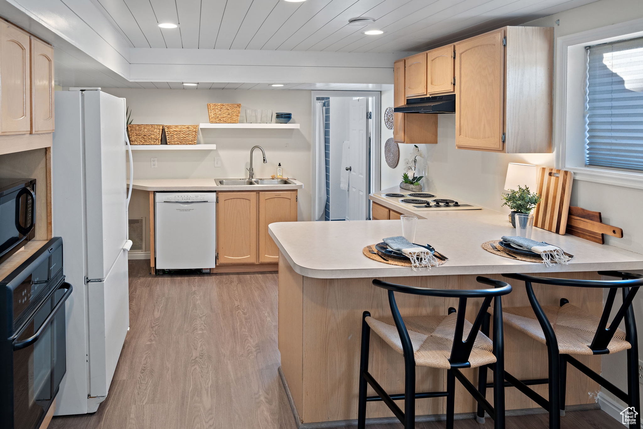 CASCADE ACRES - Residential