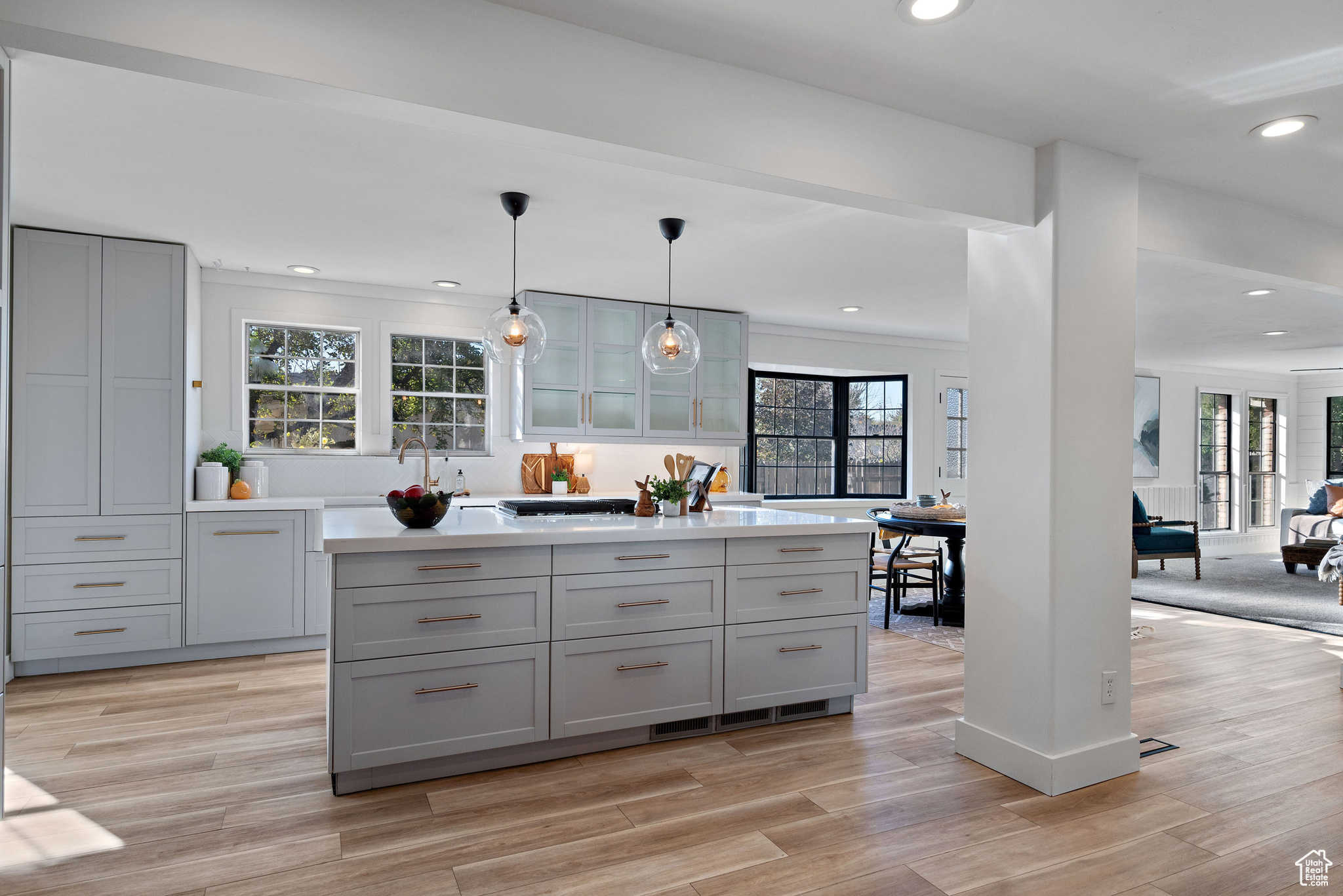 CASCADE ACRES - Residential