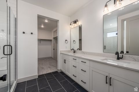 Tiny photo for 1579 HORIZON PKWY N #124, Washington, UT 84780 (MLS # 2115180)